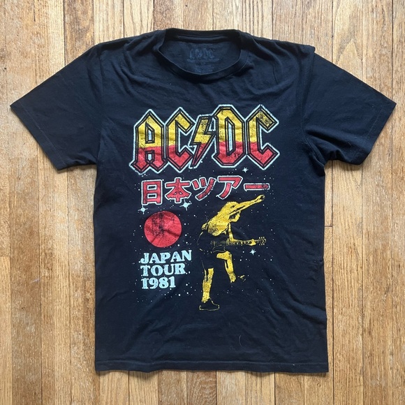 AC/DC T-Shirt Women’s Small - Picture 1 of 5